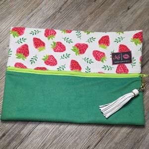Makeup Junkie Large Zipper Pouch